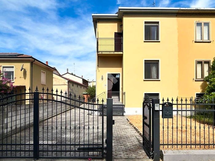 Casa trilocale in vendita in Via lavoro, Centro, Molinella