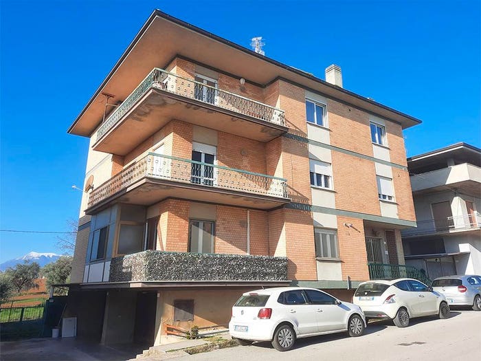 Appartamento quadrilocale in vendita in Via Michelangelo, Centro, Nereto