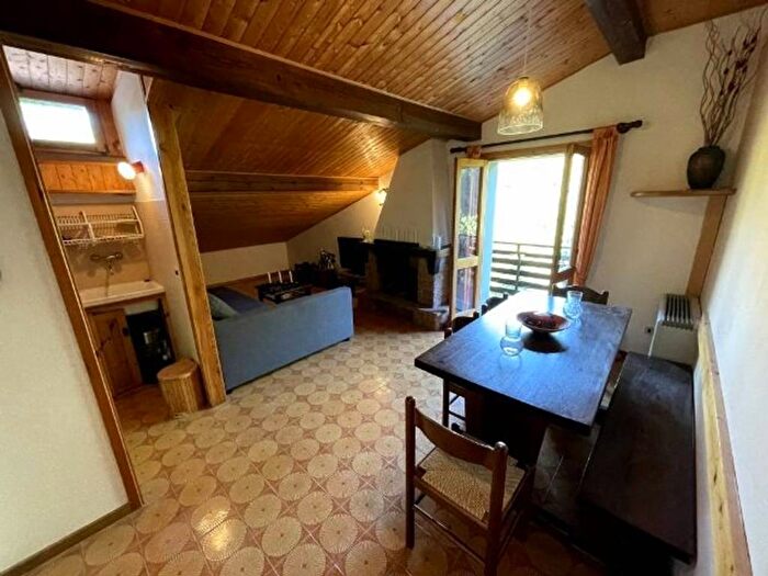 Appartamento quadrilocale in vendita in Via Lago, Fiumalbo Dogana, Fiumalbo