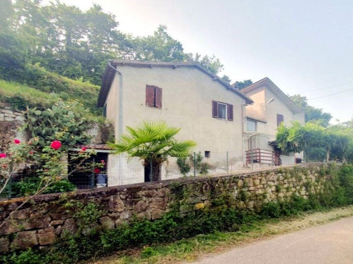Casa con 6 locali in vendita in Grotte di Castro