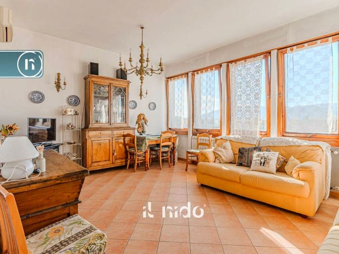 Appartamento con 5 locali in vendita in Via Goffredo Mameli, Pistoia Ovest, Pistoia