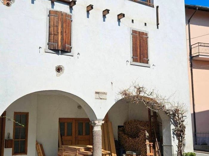 Casa con 6 locali in vendita in Via Novembre, Lodrone Darzo, Storo