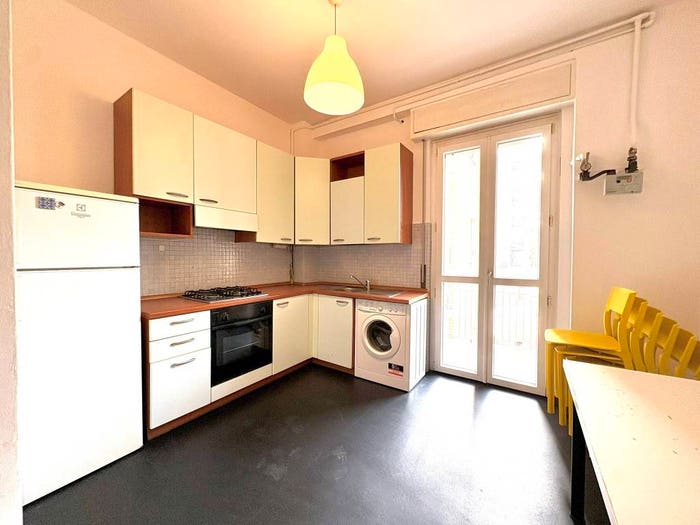 Appartamento quadrilocale in affitto in Viale Liguria, Navigli Darsena, Milano