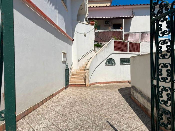 Appartamento bilocale in vendita in Viale di Valle Schioia, Villaggio Giornalisti Poggio, Anzio