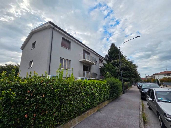 Appartamento quadrilocale in vendita in Via Francesco Cilea, Centro, Abano Terme