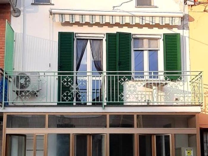 Casa trilocale in vendita in Vicolo Cairoli, Giarole