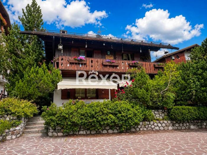 Casa quadrilocale in vendita in Cortina d'Ampezzo