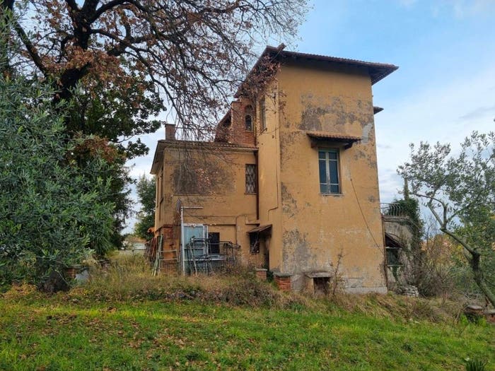 Casa con 6 locali in vendita in Strada Provinciale Pedemontana I, Gallicano nel Lazio