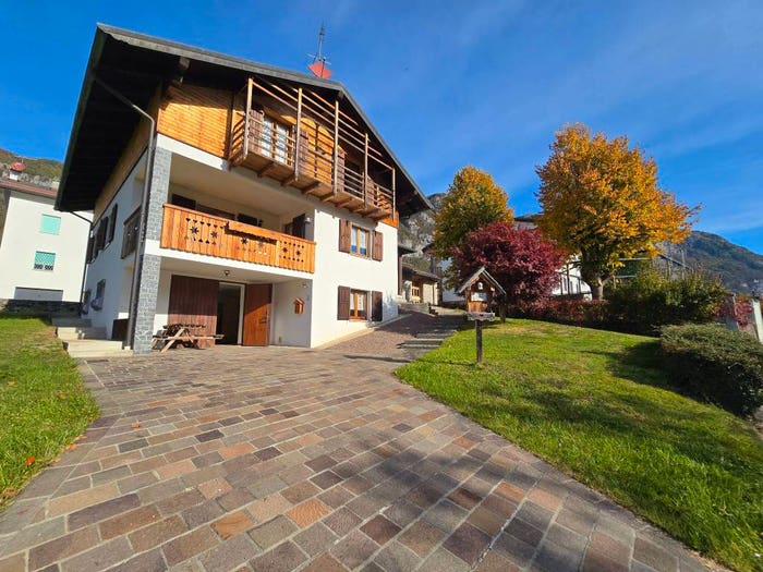 Casa con 6 locali in vendita in Via Baselia, Forni di Sotto