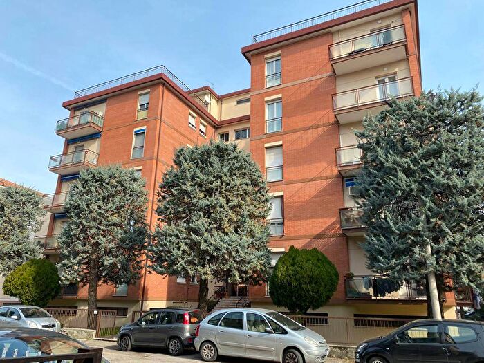 Appartamento trilocale in vendita in Via Ettore Mancini, Pantano, Pesaro