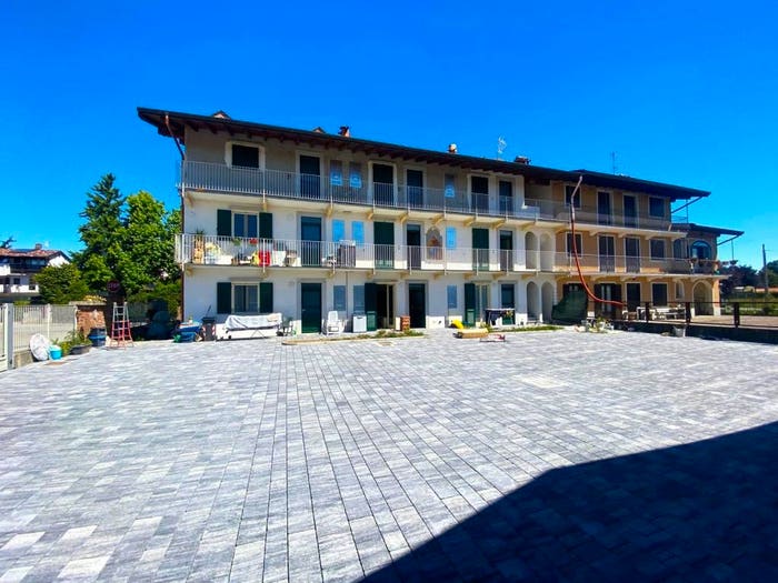 Appartamento quadrilocale in vendita in Via San Giovanni, Centro, Oleggio