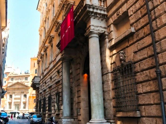 Appartamento bilocale in affitto in Via di San Pantaleo, Piazza Navona, Roma