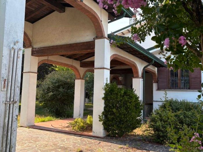 Casa con 6 locali in vendita in Viale Rainera, Centro, Quistello