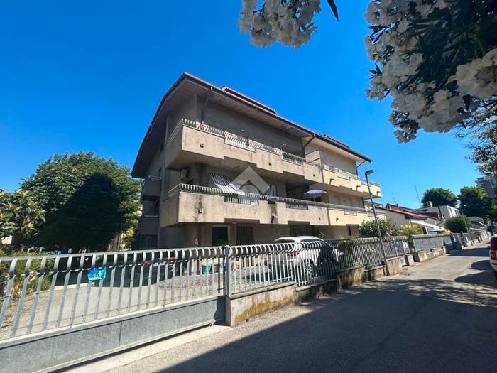 Appartamento quadrilocale in vendita in Via Noli, BellariaIgea Marina