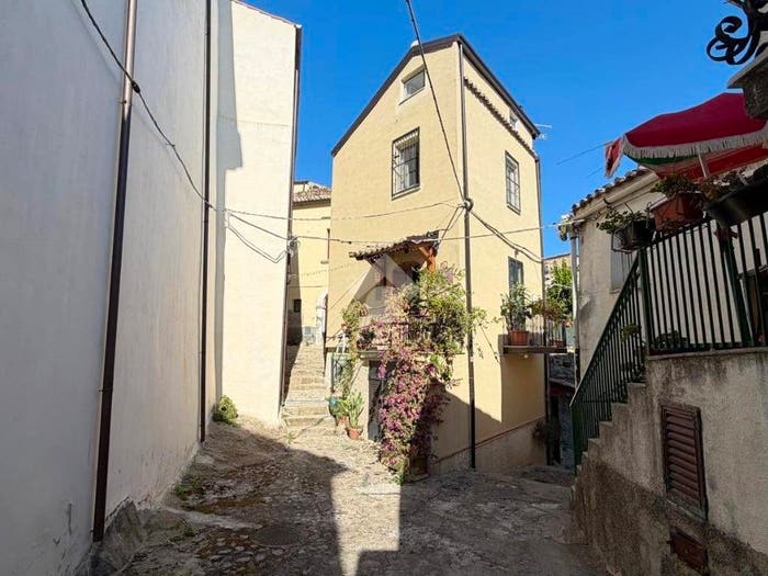 Casa con 5 locali in vendita in Via San Pietro, Rossano, CoriglianoRossano
