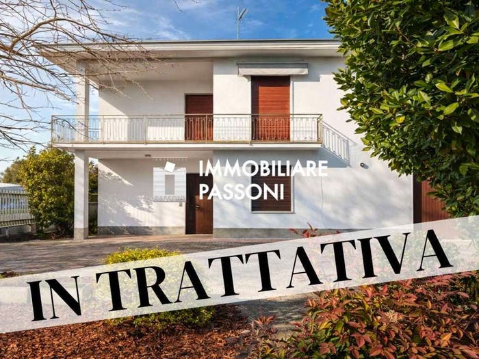 Casa con 5 locali in vendita in Via Aldo Moro, Fagnano Olona