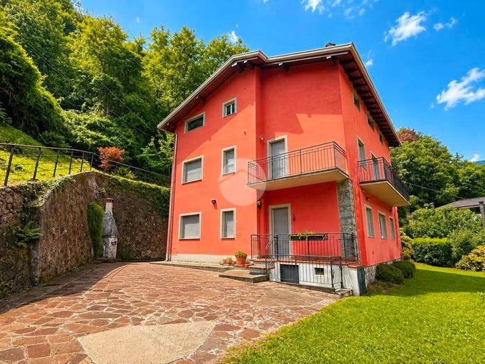 Casa con 6 locali in vendita in Via Ponte della Noce, Novelle, Sellero