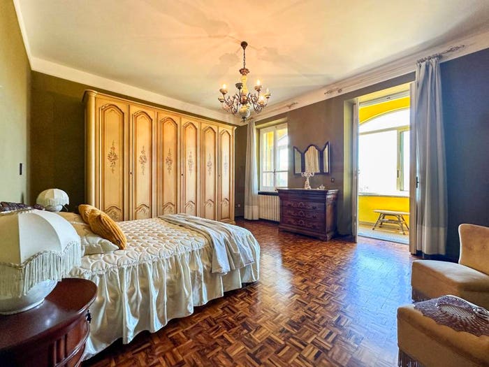 Casa con 6 locali in vendita in Via IV Novembre, Bistagno