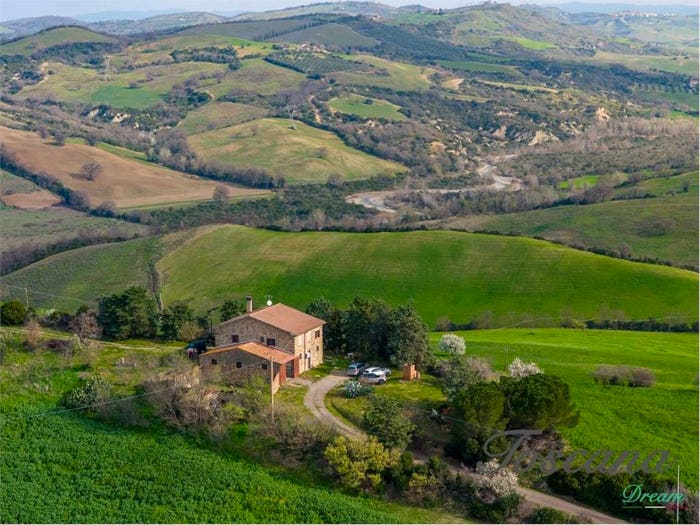 Casa con 6 locali in vendita in località Granaione, Campagnatico