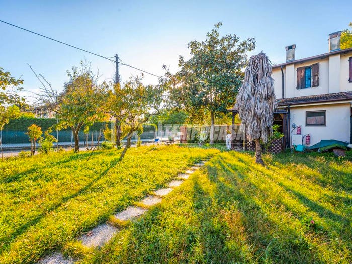 Appartamento bilocale in vendita in Via Santa Marina, Bentivoglio