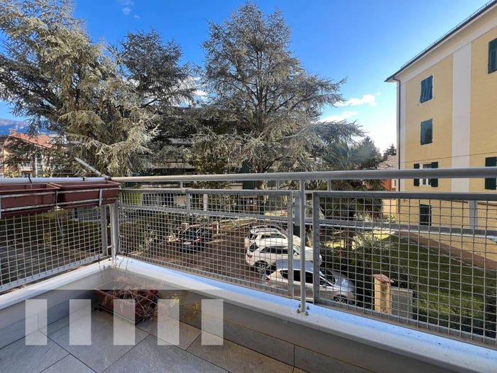 Appartamento trilocale in vendita in Via Ugo Foscolo Merano BZ Italia, Centro, Merano