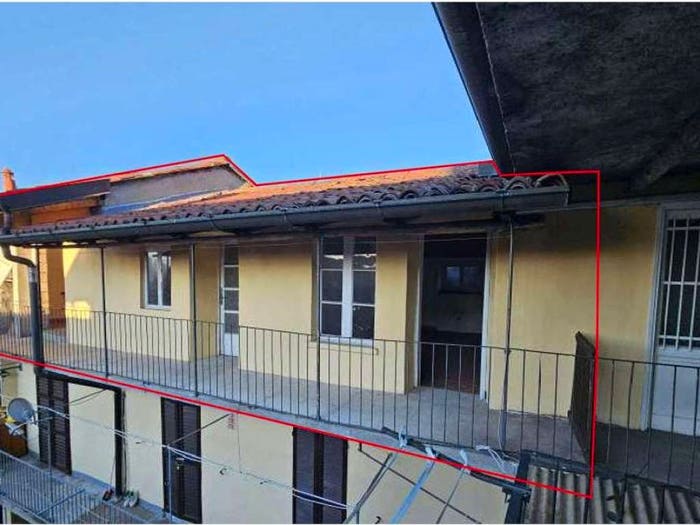 Appartamento trilocale in vendita in Via Biasini, Azzio