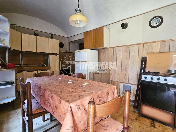 Casa quadrilocale in vendita in Via Forte, Brusnengo