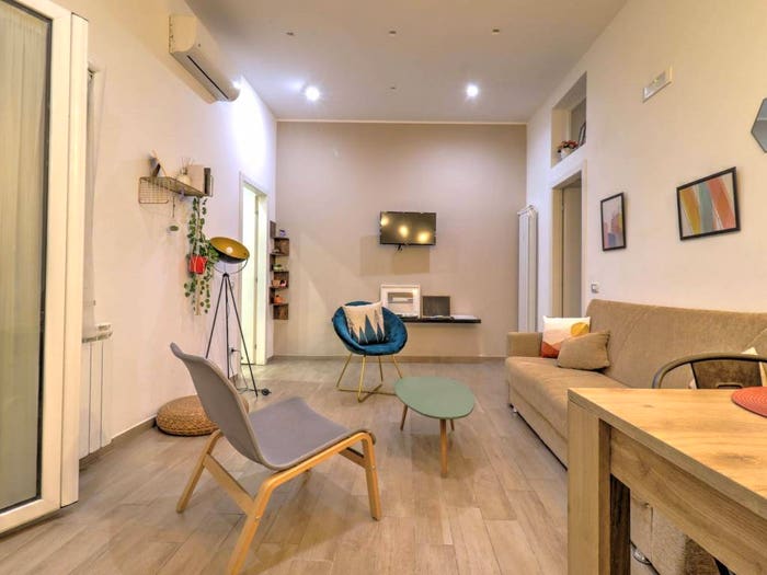 Appartamento trilocale in vendita in Via dei Tribunali, Centro Storico, Napoli