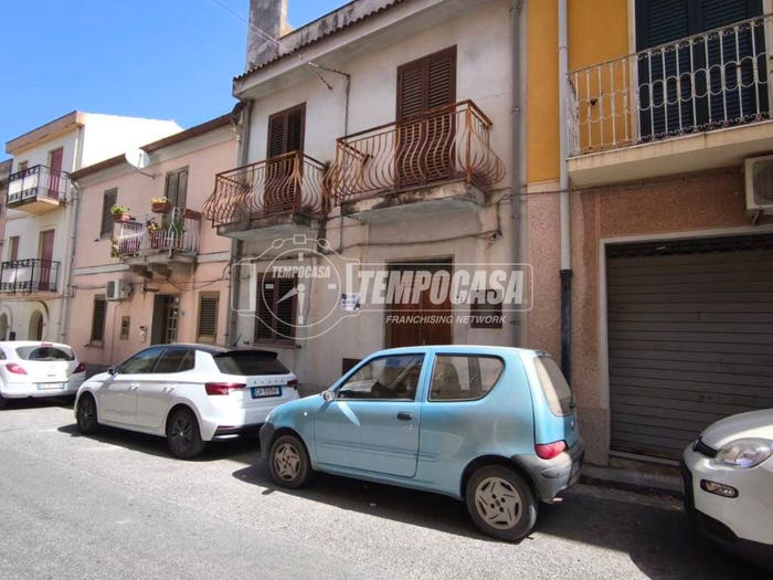 Appartamento trilocale in vendita in Via Umberto I, Santa Lucia del Mela