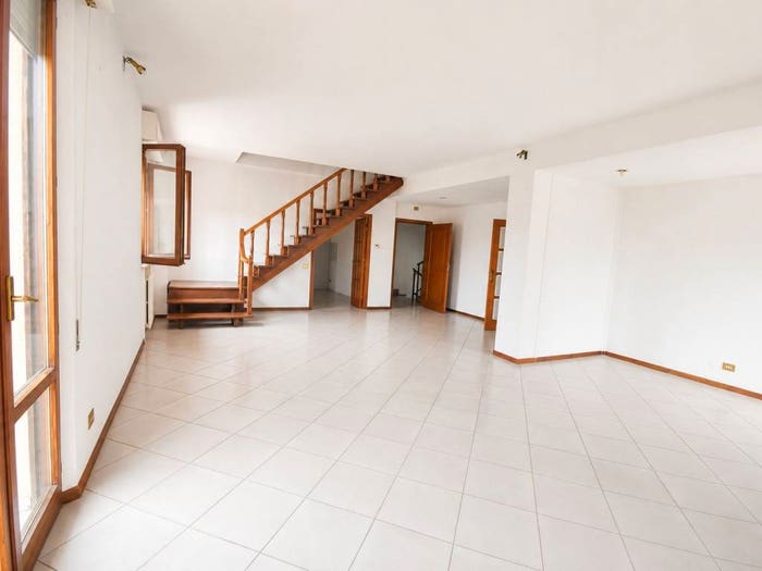 Appartamento con 6 locali in vendita in Via Circonvallazione, Centro, Chiaravalle