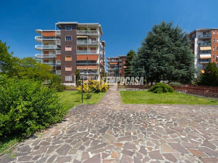 Appartamento trilocale in vendita in Via Giosuè Carducci, Centro, Cassina de' Pecchi