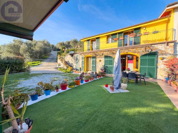 Casa con 5 locali in vendita in Strada Cianà, Poggi, Imperia