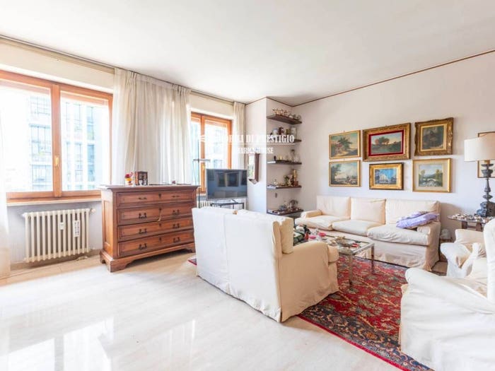 Appartamento trilocale in vendita in Viale Lodovico Scarampo, Monte Rosa Lotto, Milano