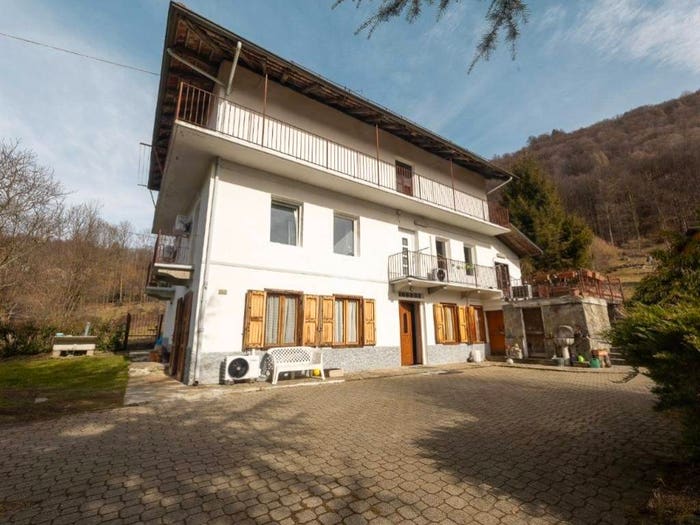 Casa con 6 locali in vendita in Fraz procaria, Procaria, Ceres