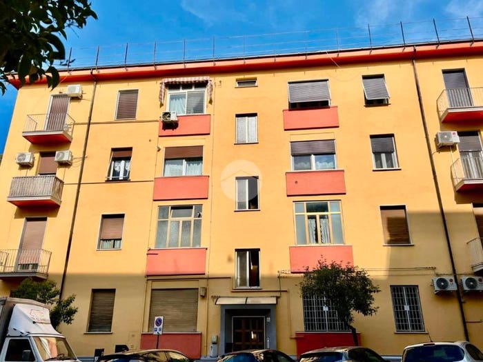 Appartamento quadrilocale in vendita in Viale Della Repubblica, Centro, Cosenza