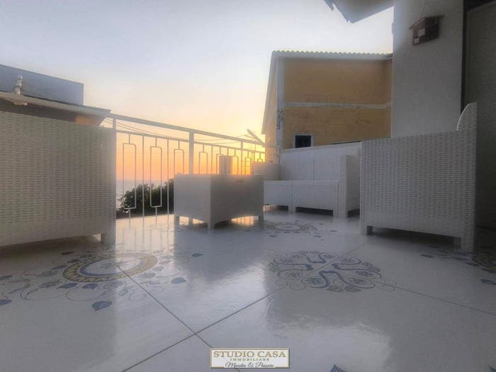 Appartamento trilocale in vendita in Via Costabile Gentilcore, Santa Maria, Castellabate