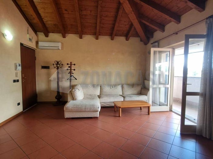 Appartamento trilocale in vendita in Via Angelo Pegoraro, Cascinetta, Gallarate