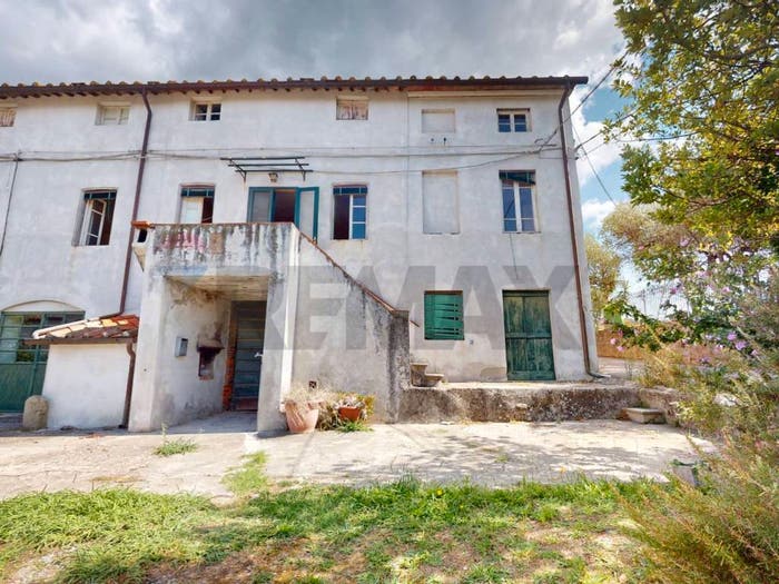 Casa con 6 locali in vendita in Via per Villa Pucci, Gragnano Lappato, Capannori