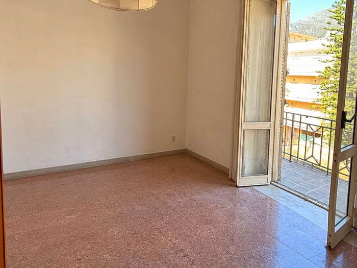 Appartamento trilocale in vendita in Via Angelo Rubino, Centro, Formia