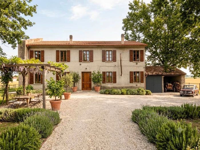 Casa con 6 locali in vendita in Sermide e Felonica