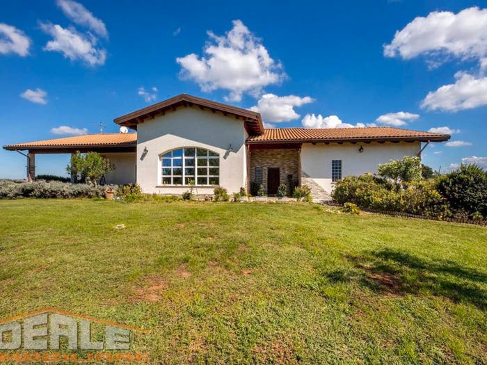 Casa con 6 locali in vendita in Via Torre Bruna, Casalazzara Torre Bruna, Aprilia