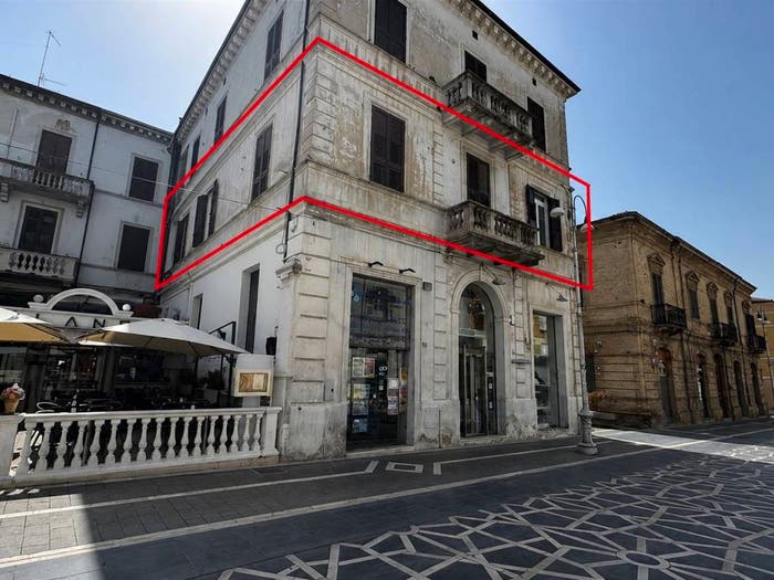 Appartamento con 6 locali in vendita in Via Pollidoro di Mastro Renzo, Centro, Lanciano
