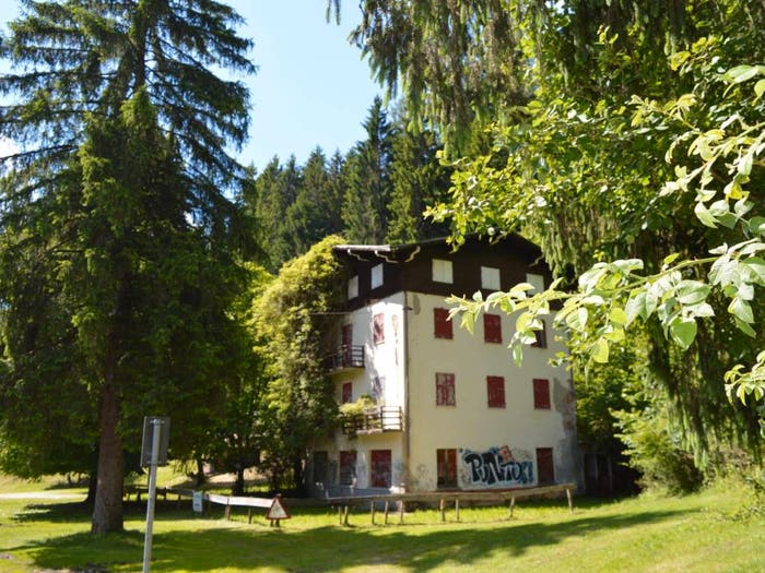 Casa con 6 locali in vendita in Strada di Pineta, Caderzone Terme