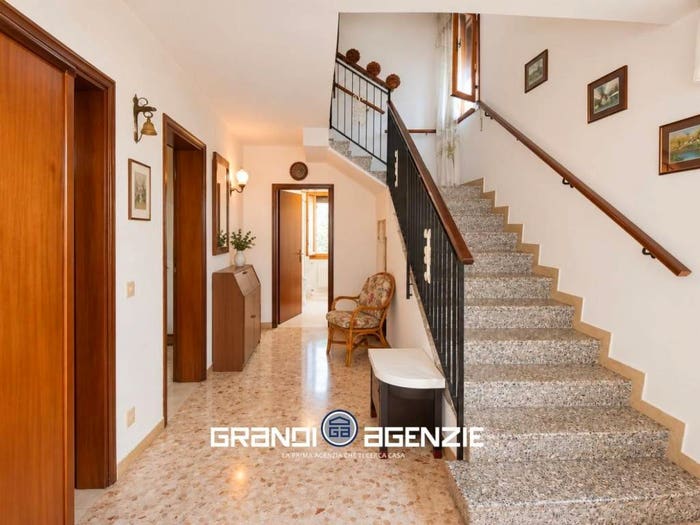 Casa con 5 locali in vendita in Mogliano Veneto, Centro