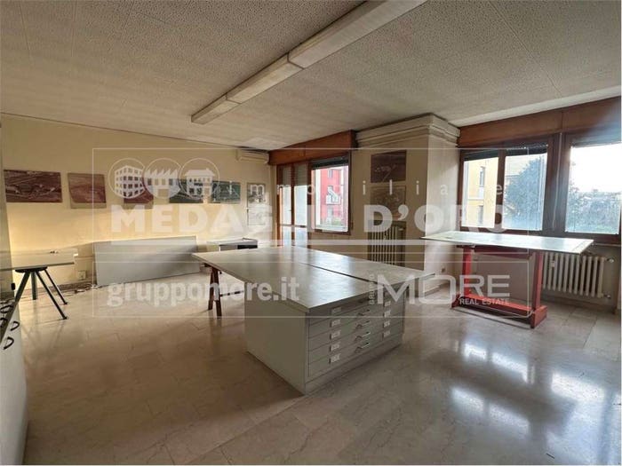 Appartamento con 5 locali in vendita in adze via Giardini, Buon Pastore Parco Amendola, Modena