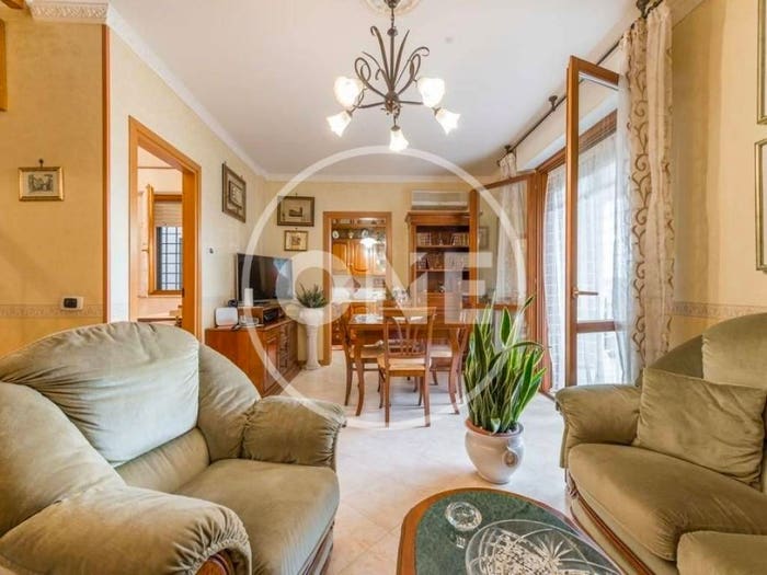Appartamento trilocale in vendita in Via Capestrano, Castelverde, Roma
