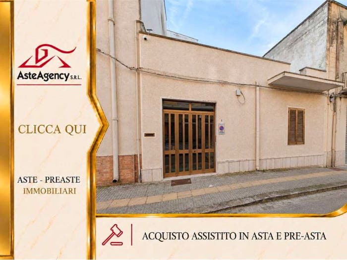 Appartamento con 5 locali in vendita in Via casale cerrate, Università Via Taranto, Lecce