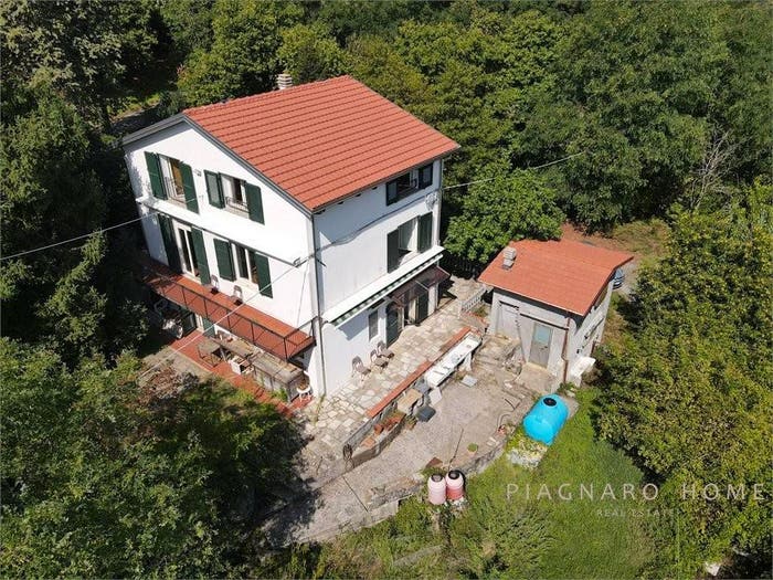 Casa con 6 locali in vendita in Via Bocchi Spini, Bruscarolo, Calice al Cornoviglio