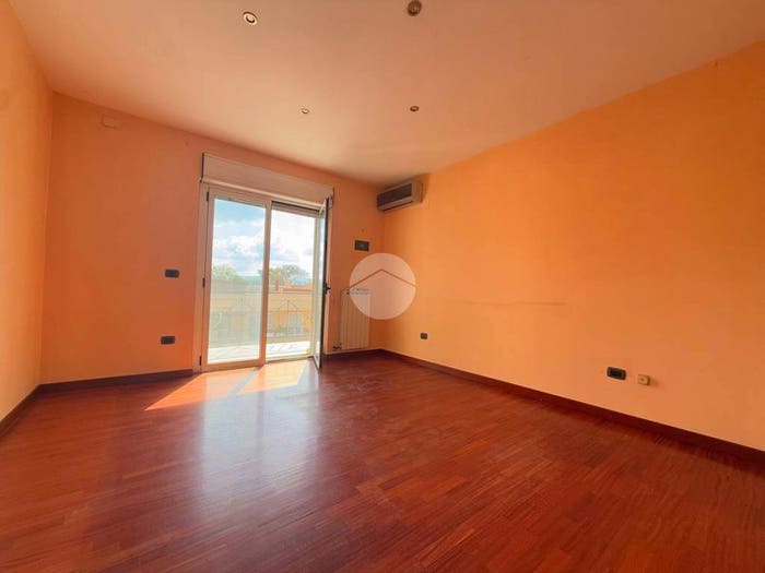 Appartamento trilocale in vendita in Via Ripuaria, Varcaturo, Giugliano in Campania