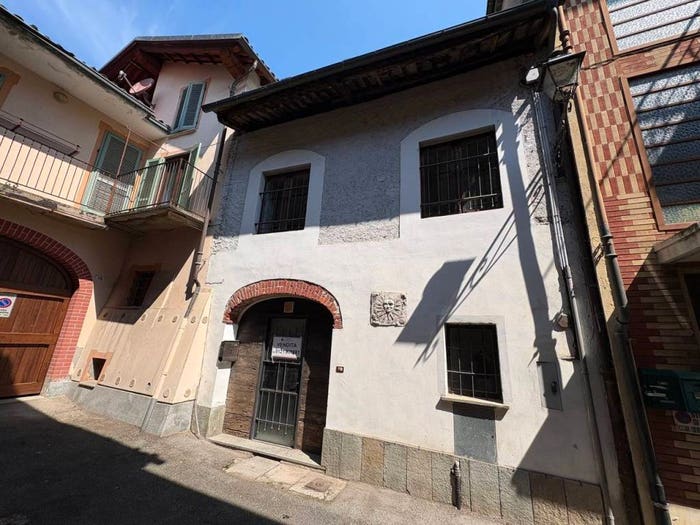Casa trilocale in vendita in Via Vittorio Veneto, Centro, Bricherasio
